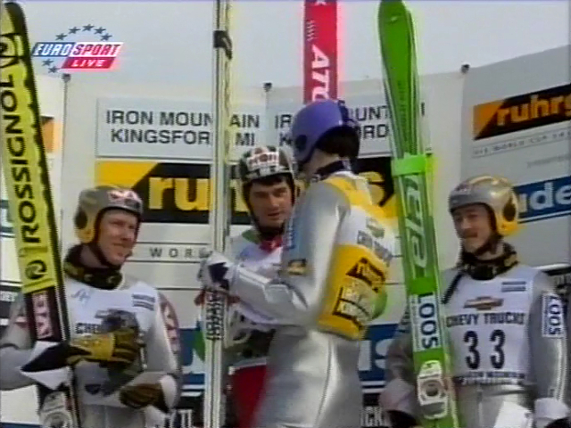 Ingebrigtsen (2), Horngacher (3), Schmitt (1) i Małysz (4) w Iron Mountain (Eurosport)